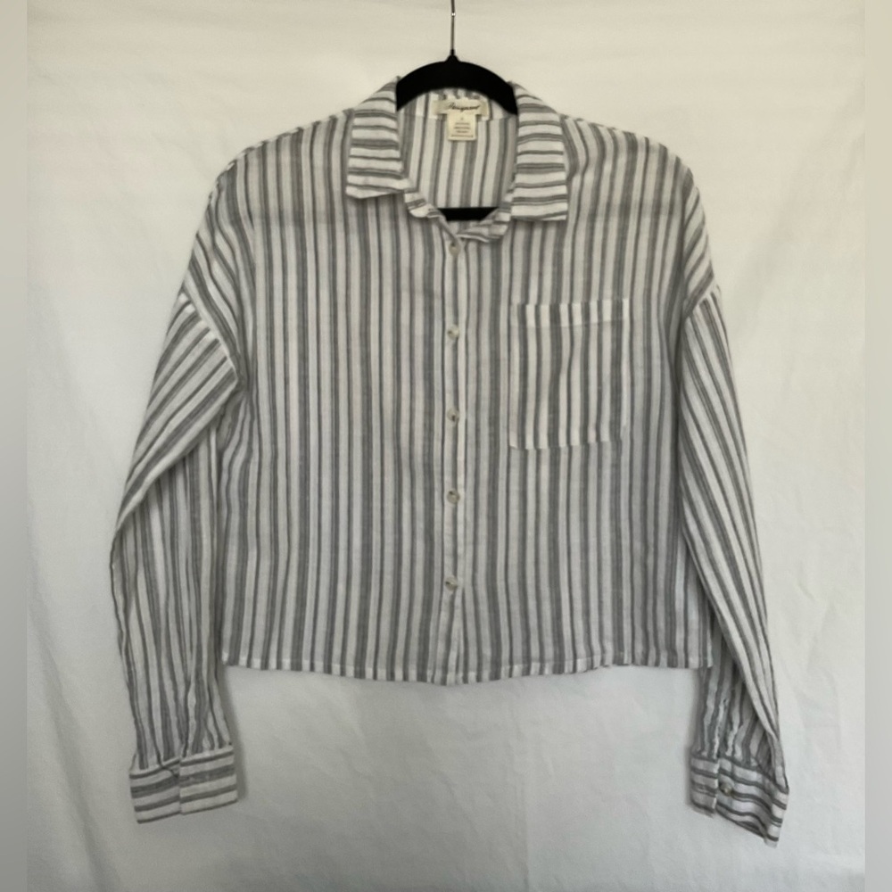 Passport Gray and White Boxy Crop Button Down Shirt